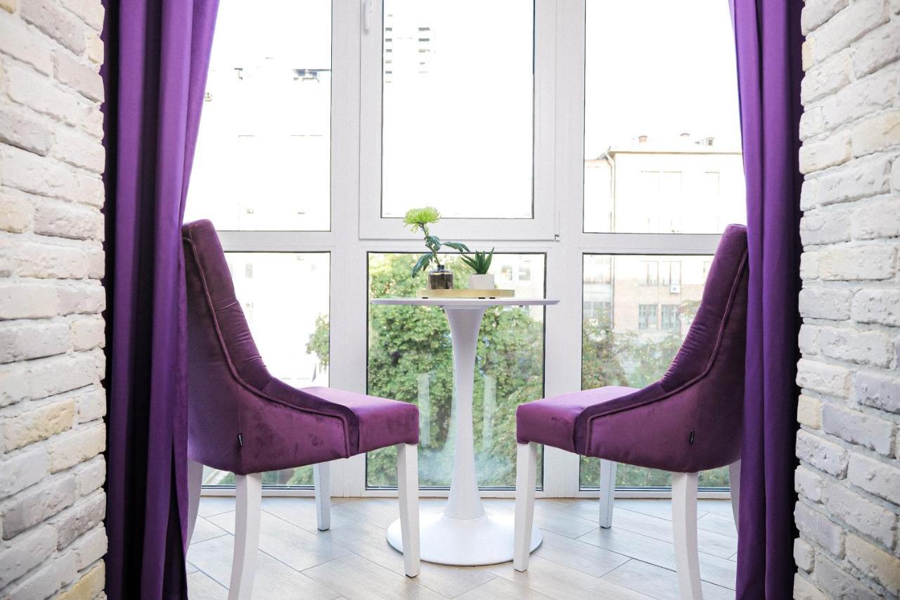 Freedom Apartments In City Center Kiev Exterior foto